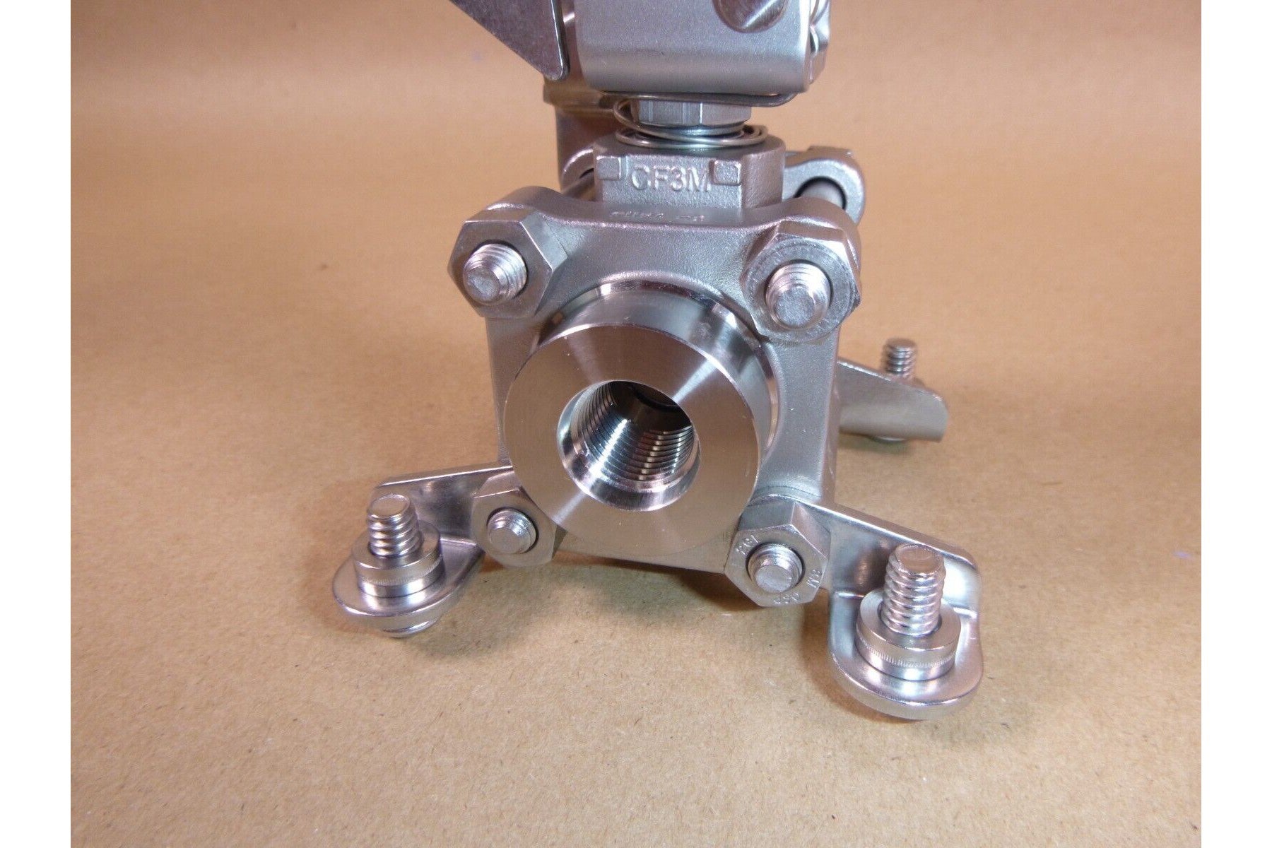 Swagelok 3-Piece 60E Series Ball Valve, 3/8" FNPT, Oval Handle SS-63EMS6-LLK-MB | Industrial MRO Replacement Parts, Manufacturing Machine Parts &amp; Components, Heavy Equipment Parts Supplier
