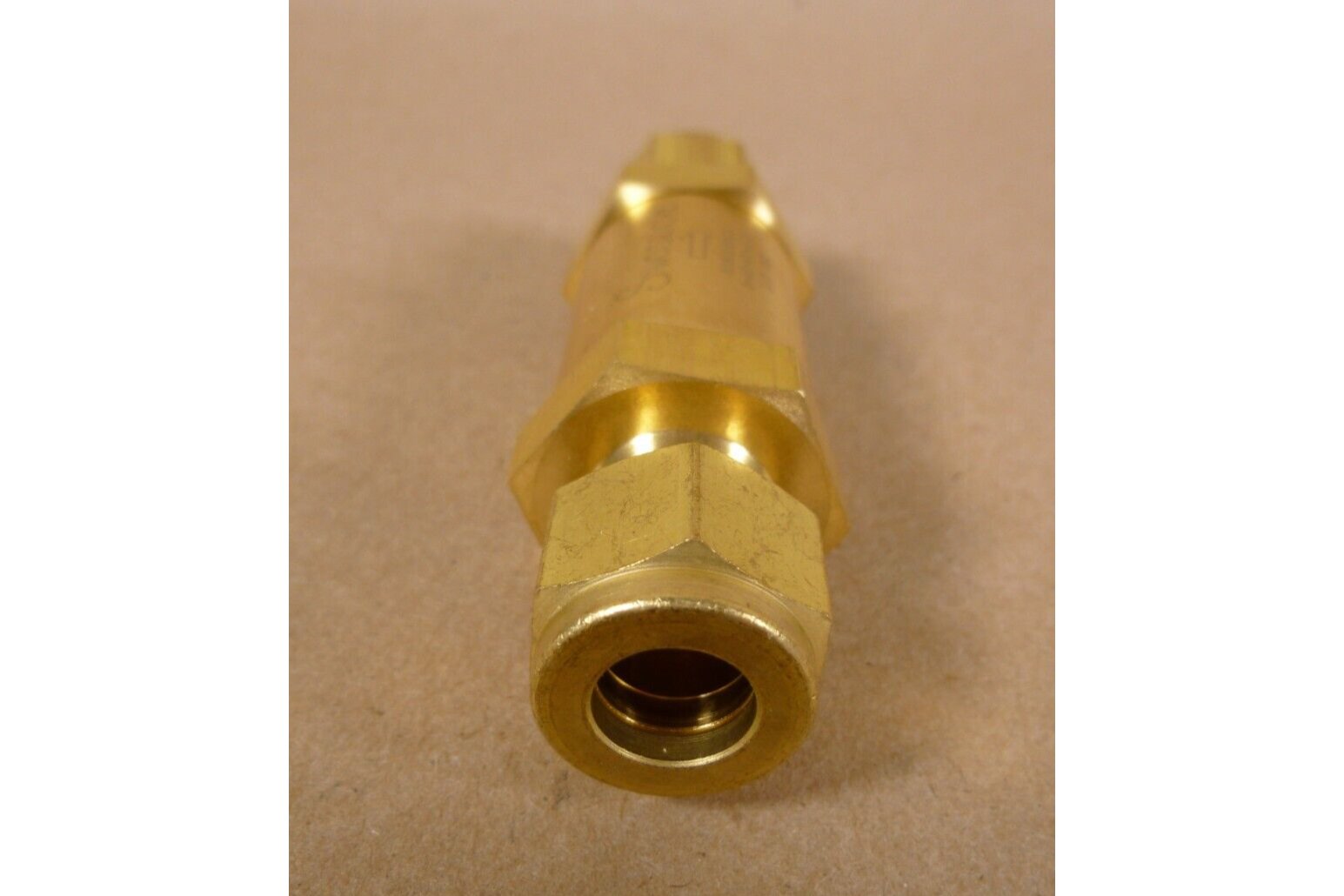 Swagelok B-6C-VI-1/3 Brass Poppet Check Valve , 6 mm Tube Fitting | Industrial MRO Replacement Parts, Manufacturing Machine Parts &amp; Components, Heavy Equipment Parts Supplier