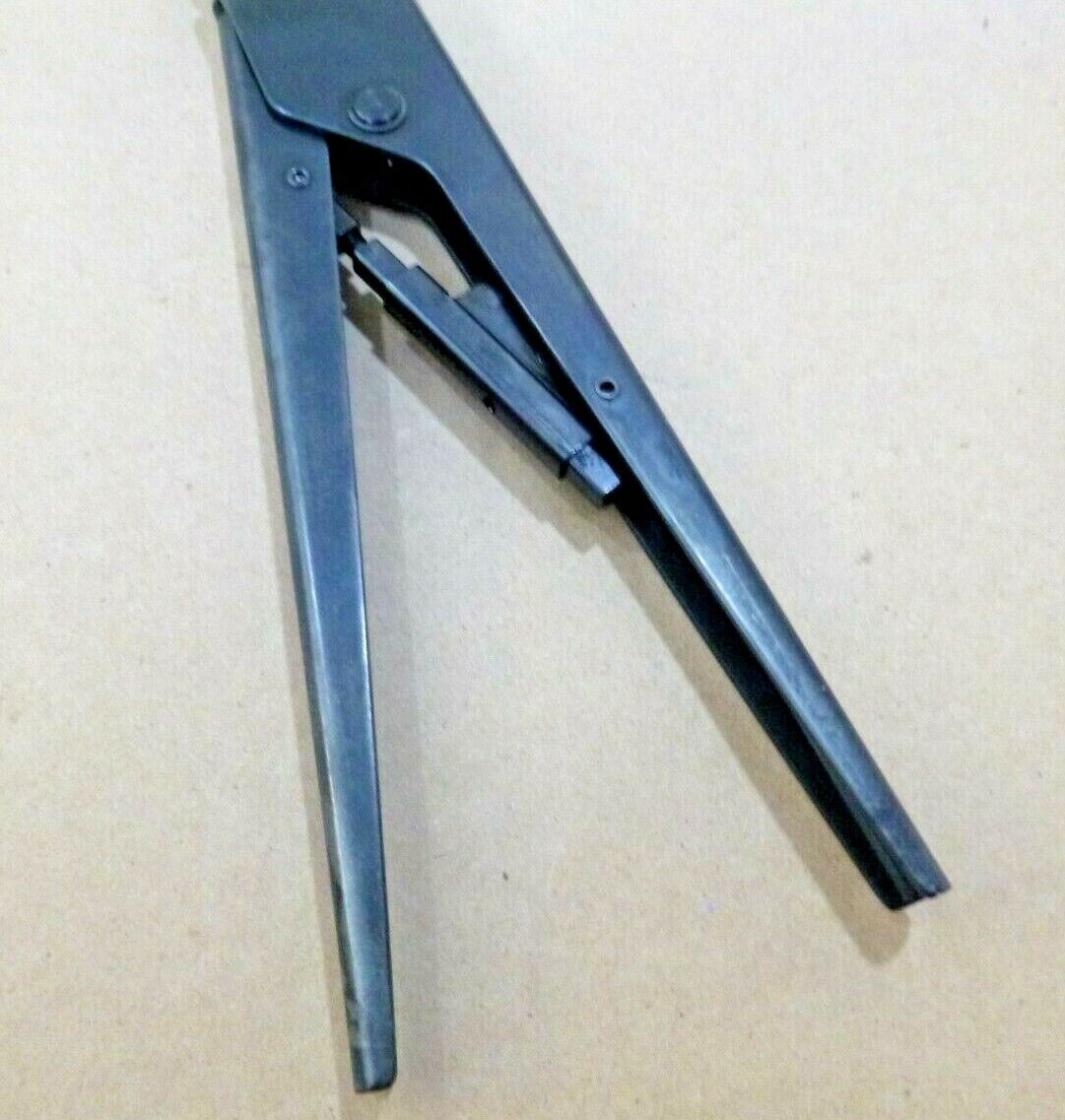 TE Connectivity / AMP 58342-1 Hand Crimper Tool Rectangular Contacts S.A.H.T. | Industrial MRO Tools and Replacement Industrial Equipment Components