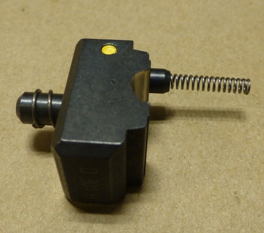 THOMAS &amp; BETTS D-301H DIE FOR ERG740 CRIMPER CRIMP TOOL RSK301 YELLOW | Industrial MRO Tools and Replacement Industrial Equipment Components