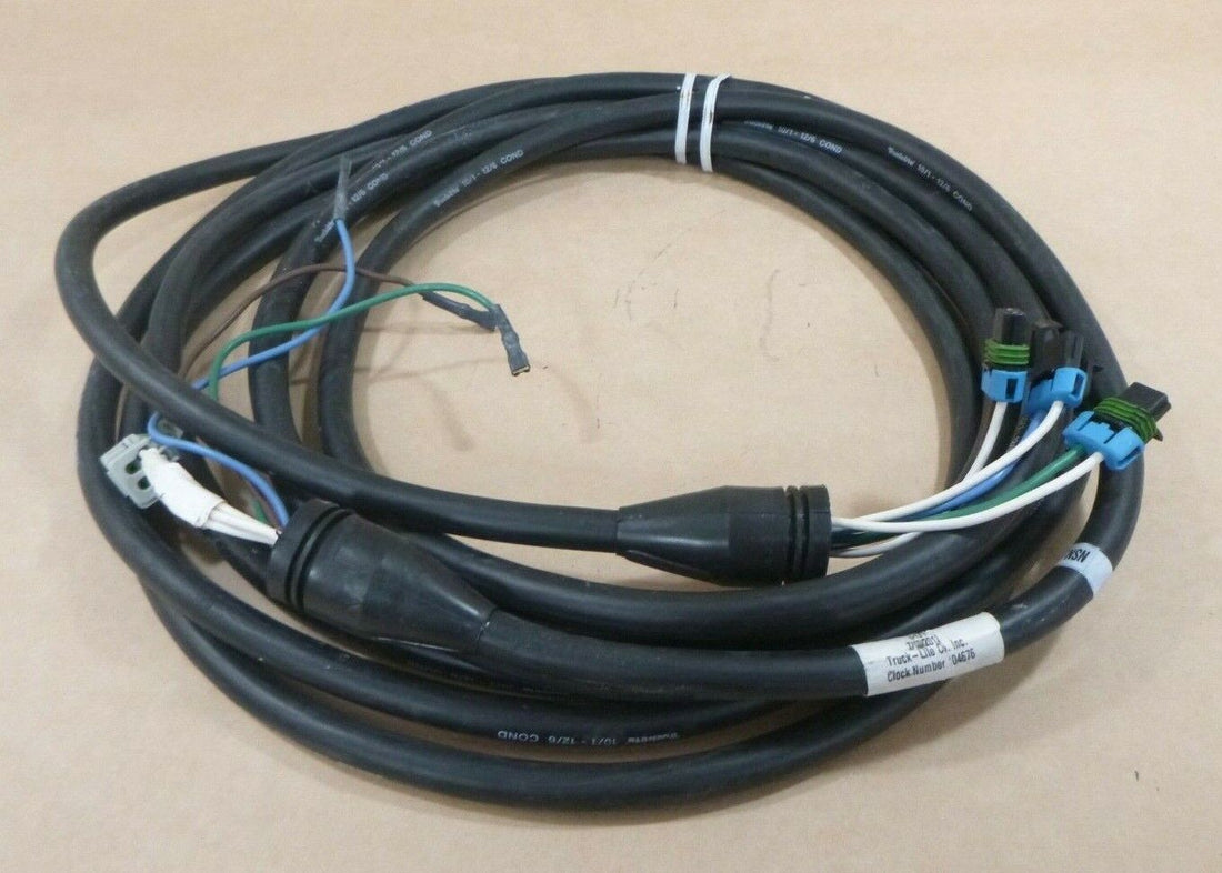 TRUCK-LITE 07152 6-CONDUCTOR MAIN HARNESS FOR SPOT HEAD LIGHT LFMTV LMTV HUMVEE | Genuine FMTV Replacement Parts, LMTV Parts For Sale and Military Surplus Medium Tactical Vehicle Parts &amp; Components