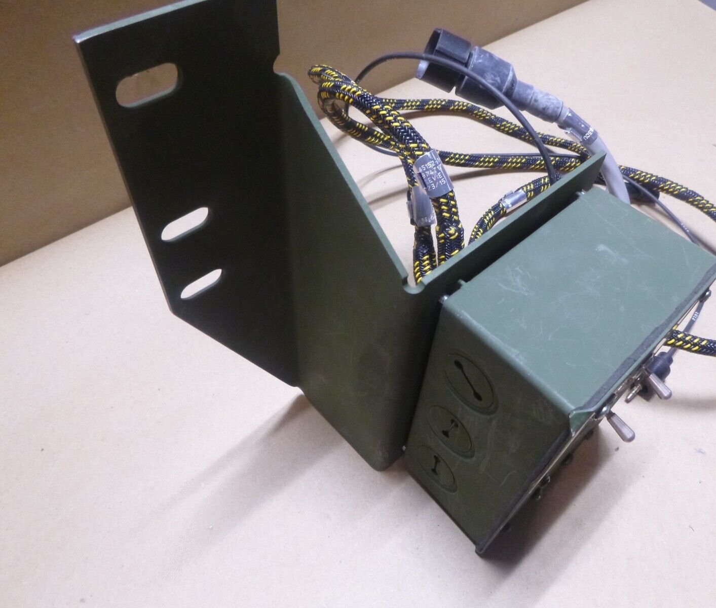 USGI Engine High Idle Operator Control Box Oshkosh 3070686, 5975-01-627-3183 | Replacement Truck Parts, Trailer Accessories, Automobile Supplies, Car Parts &amp; Accessories