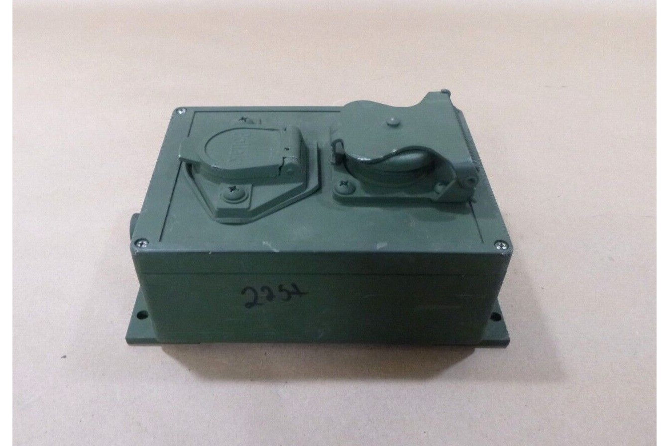 USGI M870 Semi Trailer Voltage Reduction Box CS-2590-SV-0703, 2590-01-003-9416 | Replacement Truck Parts, Trailer Accessories, Automobile Supplies, Car Parts &amp; Accessories