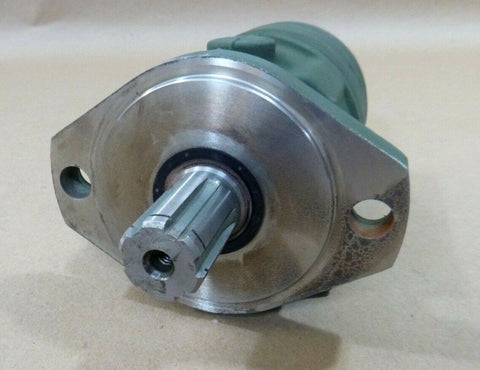 USGI Manitowoc Boom Trucks Swing Gearbox Hydraulic Motor 4000072 - 003 - Royal Equipment MANITOWAC