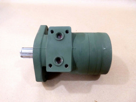 USGI Manitowoc Boom Trucks Swing Gearbox Hydraulic Motor 4000072 - 003 - Royal Equipment MANITOWAC