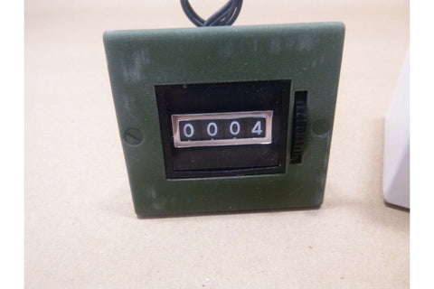 USGI REDINGTON USA MECHANICAL ANALOG COUNTER 1000 CPM, 115 VAC, 4 DIGIT, GREEN - Royal Equipment RedingtonMechanical Counter