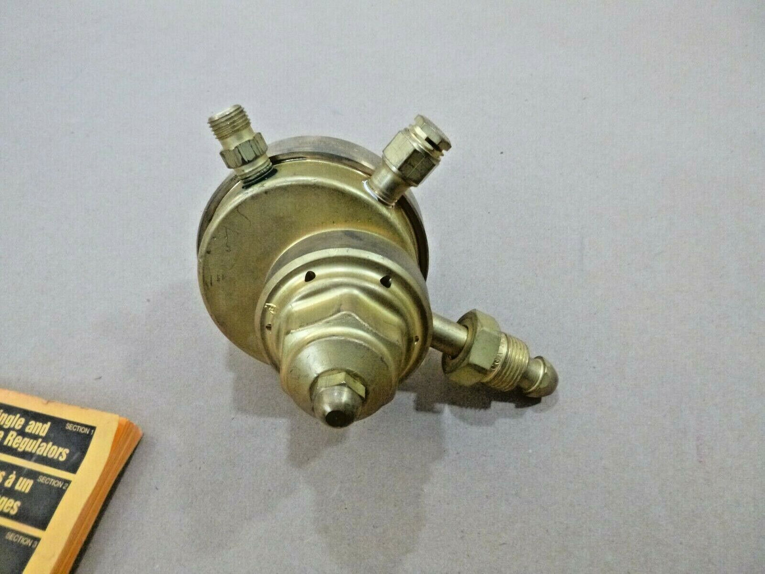 Victor Professional VTS 450A Series Two Stage Gas Regulator 3000 Psi | Industrial MRO Tools and Replacement Industrial Equipment Components