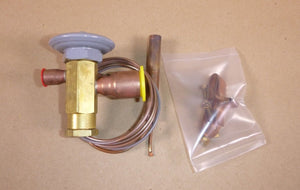 XVE4CP100 Sporlan Expansion Valve 1/2" Inlet x 7/8" Outlet R - 22 4 Ton TXV Solder - Royal Equipment SPORLAN