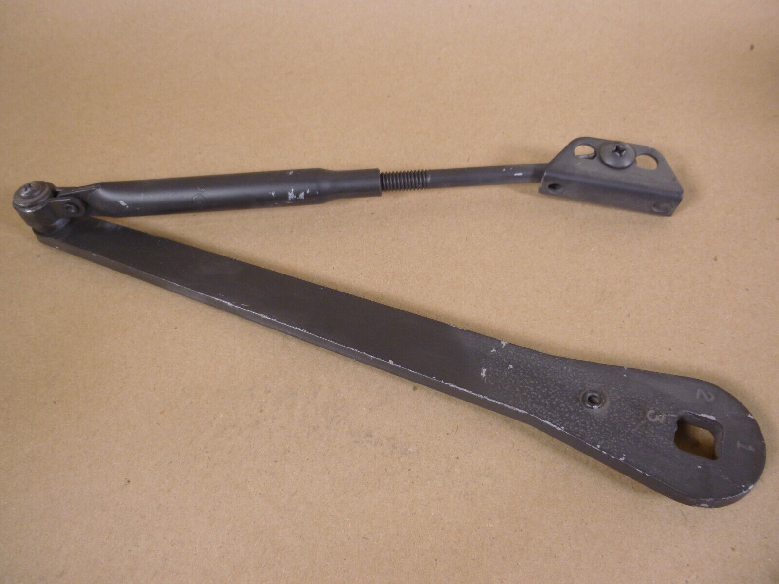 YALE 1902/4 REGULAR-ARM RH DOOR CLOSER 690 FINISH 19024 | Industrial MRO Replacement Parts, Manufacturing Machine Parts &amp; Components, Heavy Equipment Parts Supplier