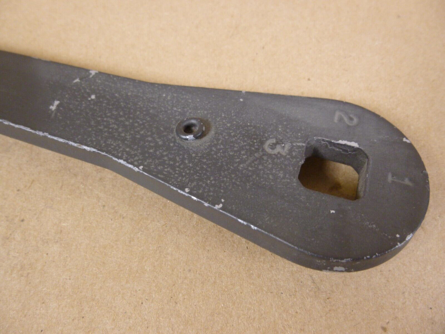 YALE 1902/4 REGULAR-ARM RH DOOR CLOSER 690 FINISH 19024 | Industrial MRO Replacement Parts, Manufacturing Machine Parts &amp; Components, Heavy Equipment Parts Supplier
